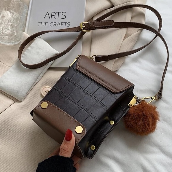 NEW INVENTORY 🔥Pom Pom Decor Croc Embossed Flap Box Bag🔥 - Picture 4 of 11